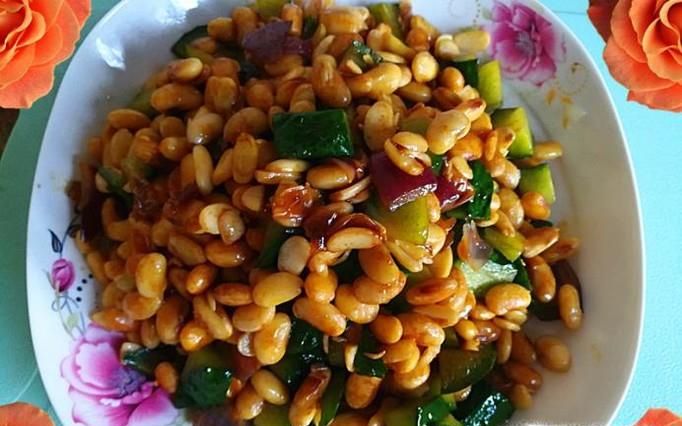 怎么做香醇可口的黄豆黄瓜洋葱