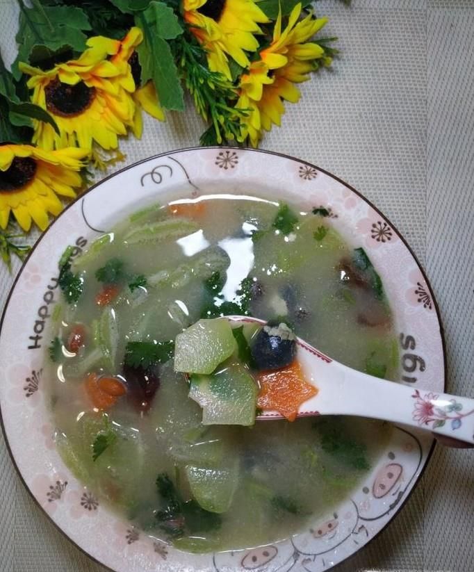 怎样做美味的佛手瓜皮蛋汤？