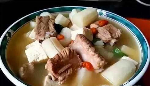 山药排骨汤的家常做法