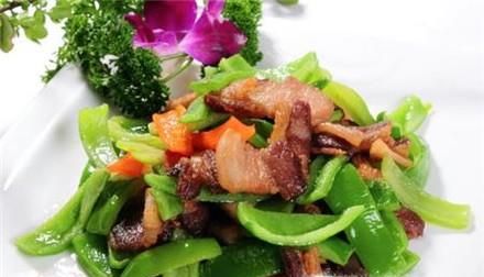 青椒炒油渣怎么做好吃 青椒炒油渣的家常做法