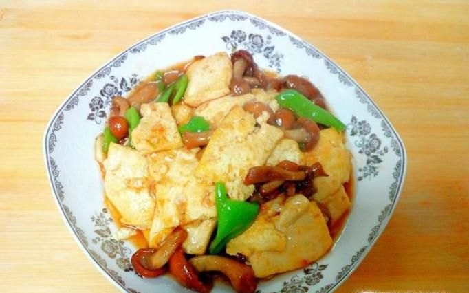 滑子蘑炒豆腐的家常做法