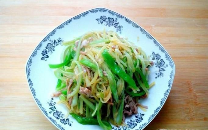 芸豆青椒炒土豆丝的家常做法