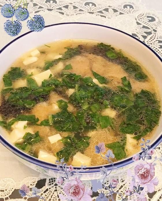 莴笋叶木耳豆腐汤的家常做法