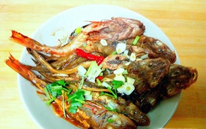 家炖杂拌鱼的做法