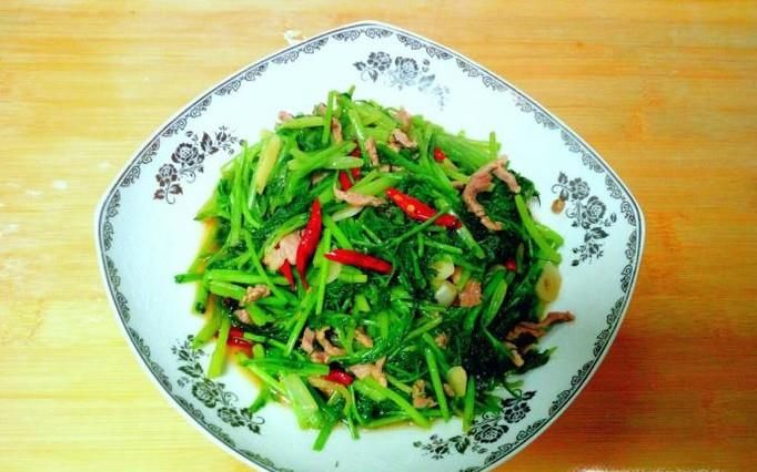 肉丝炒茴香的家常做法