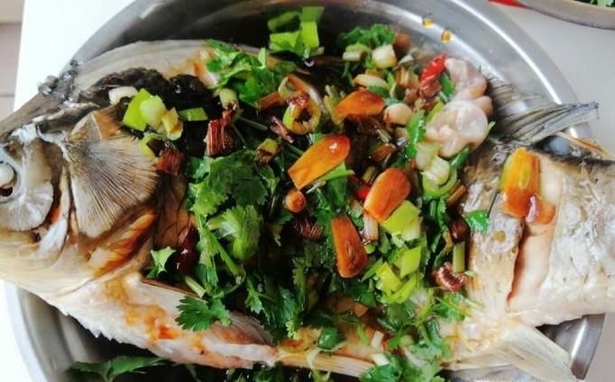 懒人的美味电饭煲蒸鱼的做法