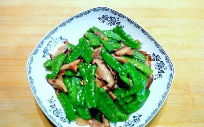 荷兰豆炒香菇的家常做法