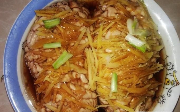 姜丝蒸牛脑的做法