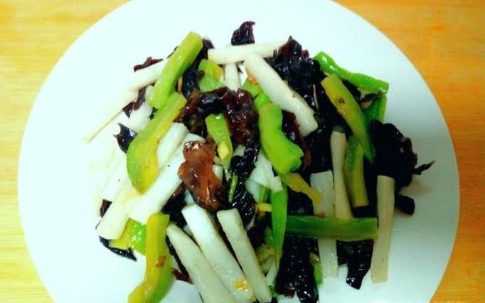 苦瓜山药炒木耳的家常做法