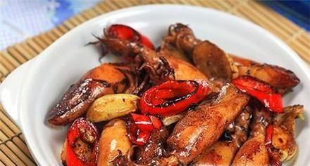 姜葱爆鱿鱼筒怎么做