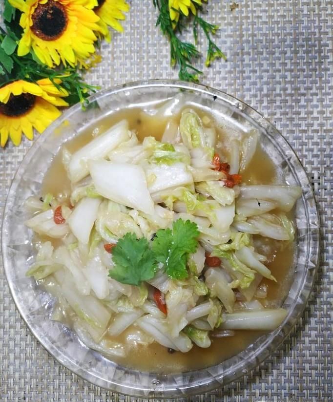 怎样做美味的醋溜枸杞子白菜？