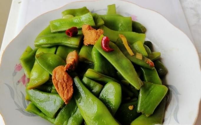 怎样做好吃的绿芸豆炒肉？