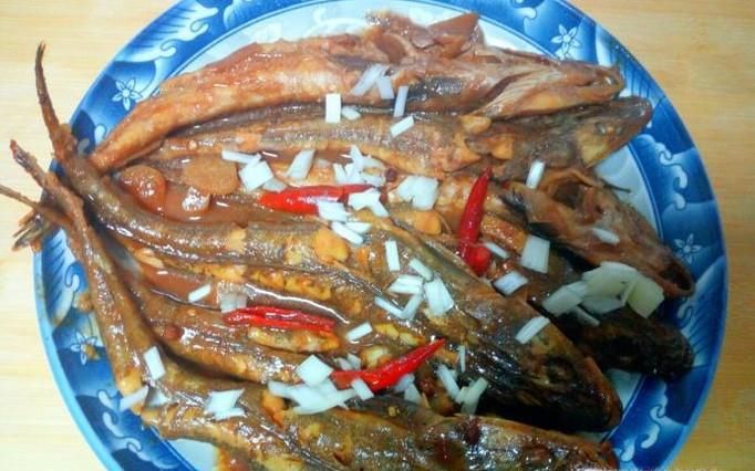 酱焖辫子鱼的家常做法