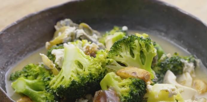 金银花上汤西兰花怎么做？