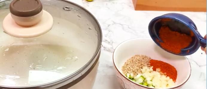酸辣土豆粉的做法
