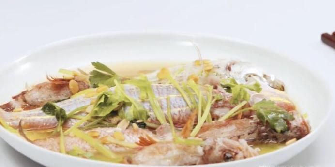 豆酱焖鱼怎么做？