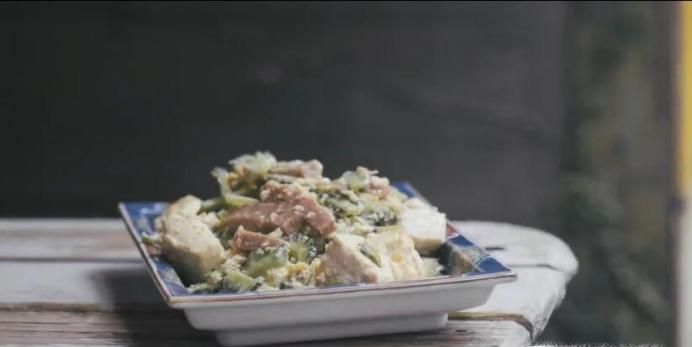 苦瓜炒豆腐怎么做？