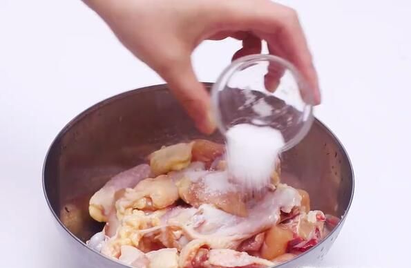 栗子黄焖鸡的做法是什么?