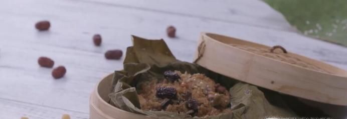 荷叶蒸童子鸡怎么做?