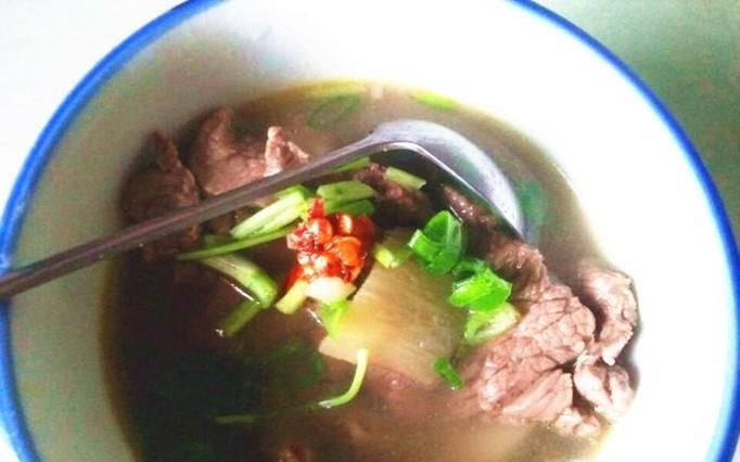 家常羊肉汤怎么做?冬病夏治除湿羊肉汤!