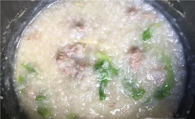 青菜瘦肉粥的美味做法