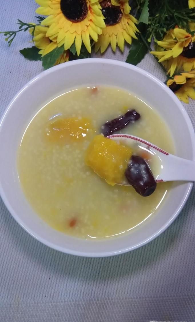 怎样做美味的南瓜红枣小米汤?