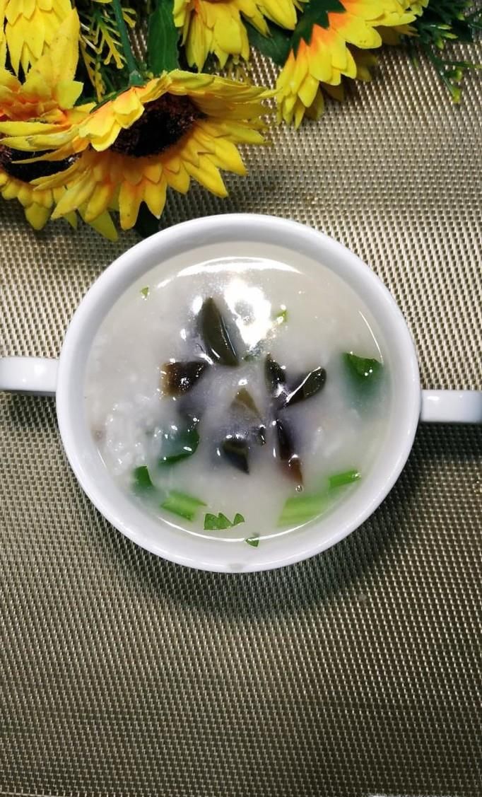 怎样做美味的皮蛋瘦肉粥?