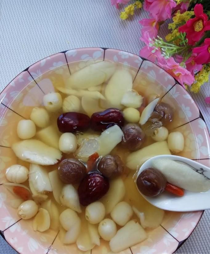 怎样做美味的山药莲子桂圆羹？