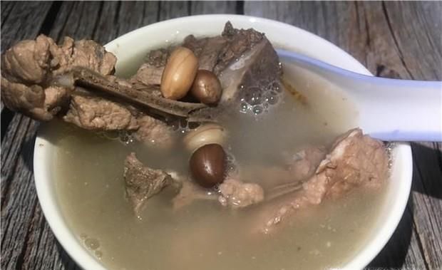 排骨花生汤的家常做法
