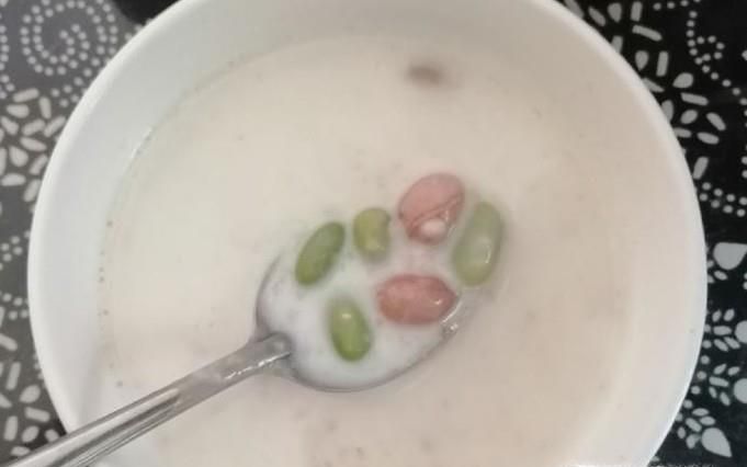 燕麦片牛奶粥的做法