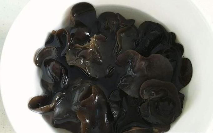 怎么做白菜炒木耳