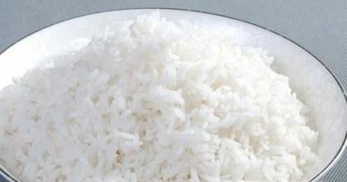 蒜蓉酱油炒饭怎么做