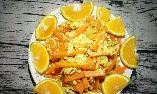 胡萝卜炒土鸡蛋的家常做法