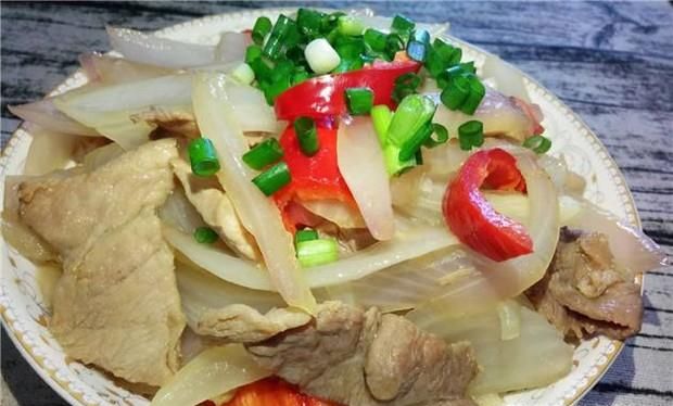 洋葱炒肉片的家常做法