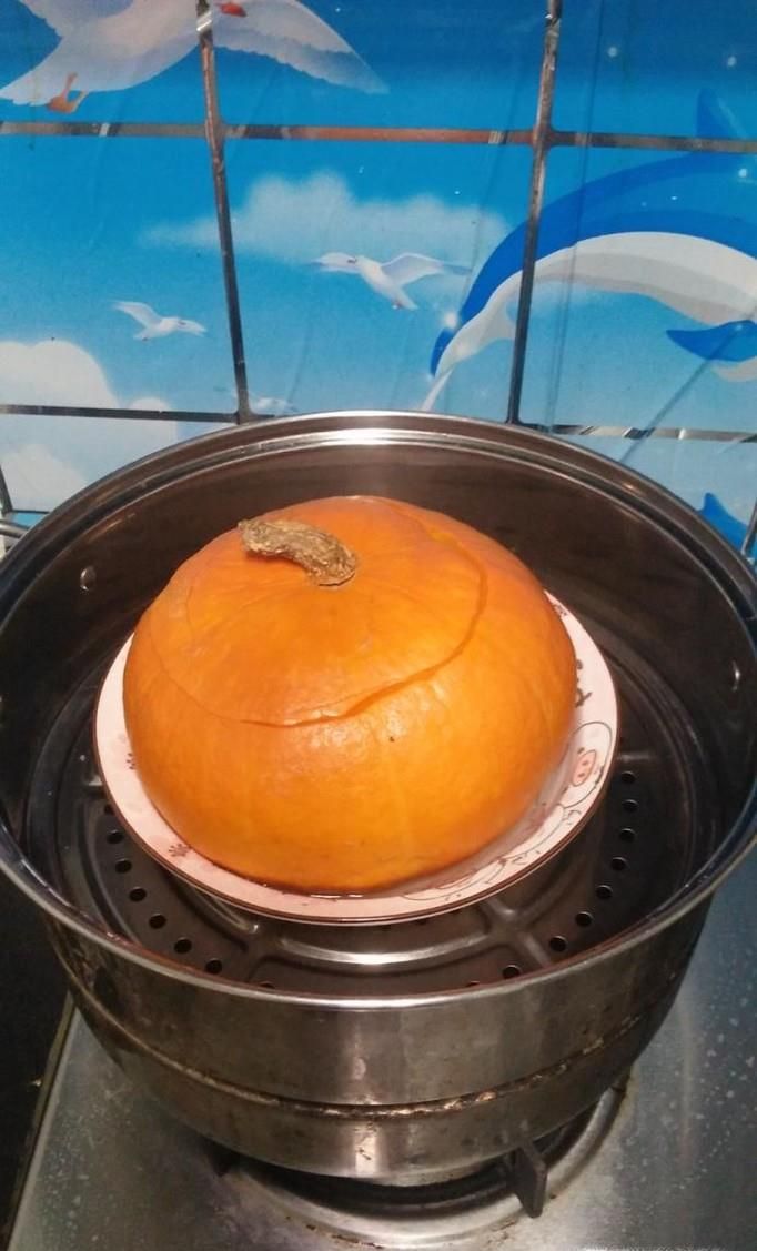怎样做美味的甜糯米南瓜饭?