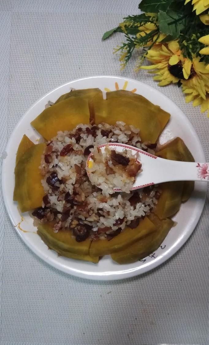 怎样做美味的南瓜糯米甜枣饭?