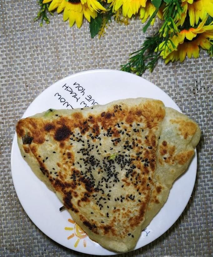 怎样做美味的烫面葱油饼？