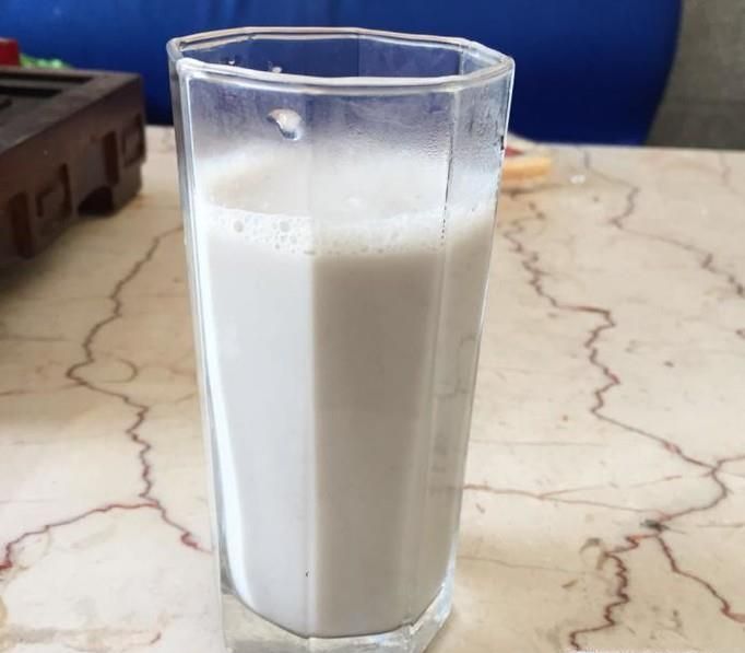 怎么自己在家里做营养美味的花生豆浆呢?