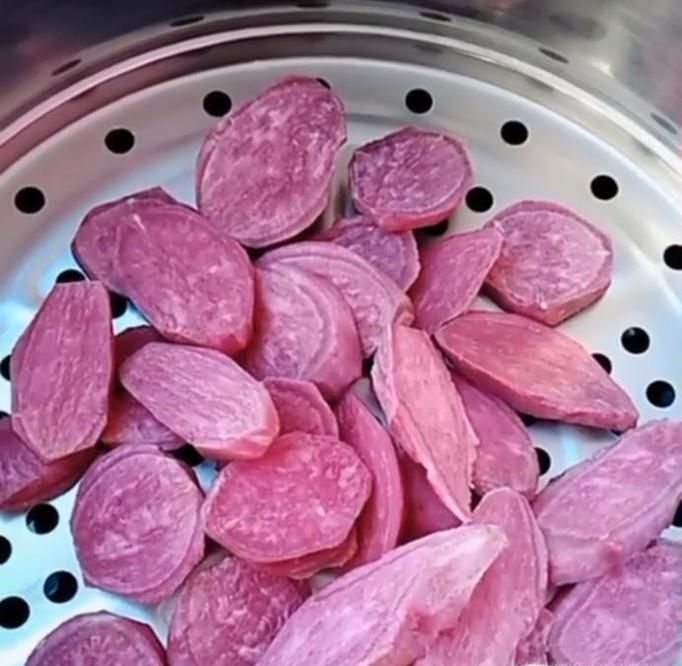 怎样做美味的紫薯油炸糕？