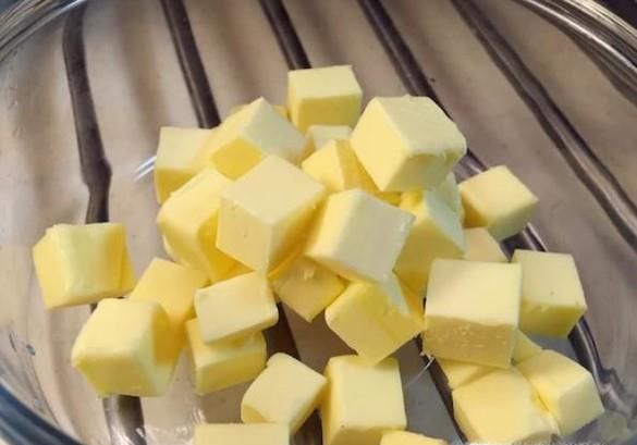 微波炉爆米花的做法？