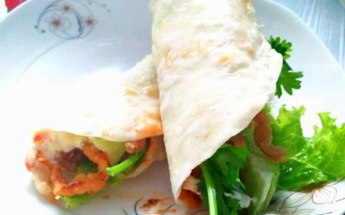 蔬菜肉丝沙拉卷饼怎么做？百变卷饼超美味！