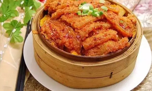 粉蒸肉怎么做才能好吃 粉蒸肉的技巧