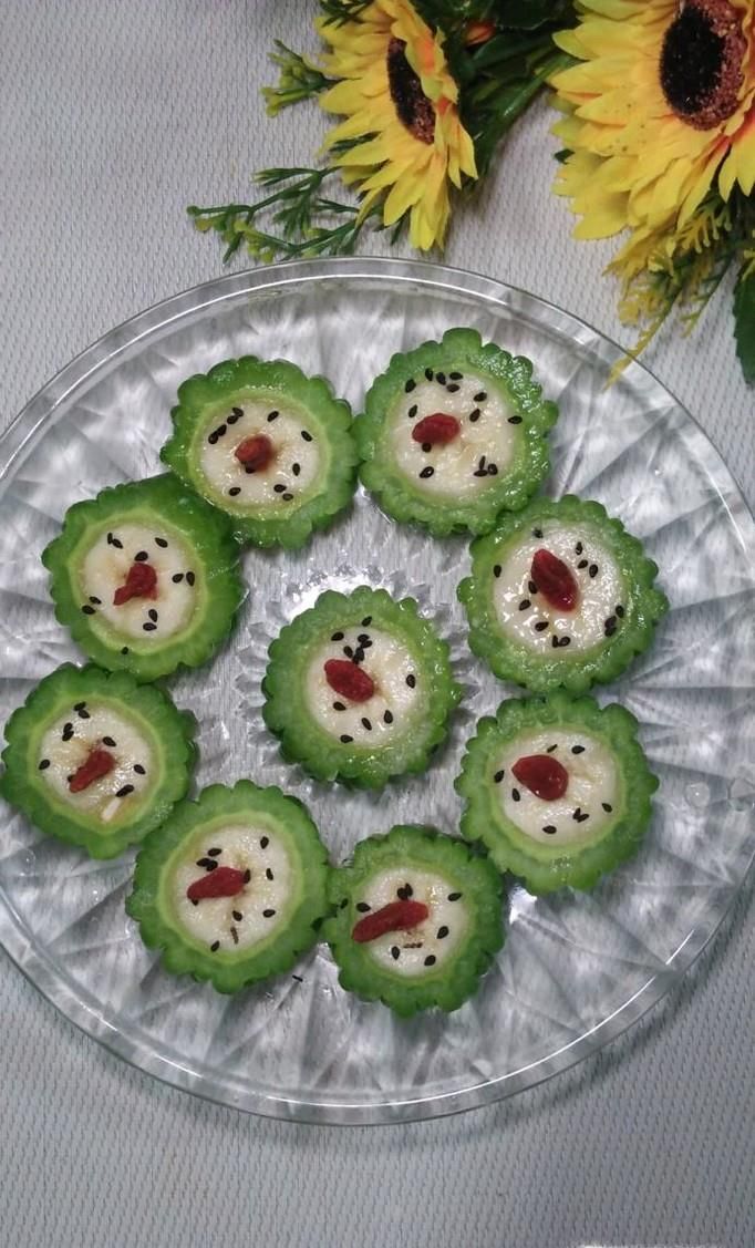 怎样做美味的苦瓜酿香蕉？