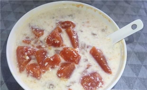 木瓜牛奶炖雪蛤的家常做法