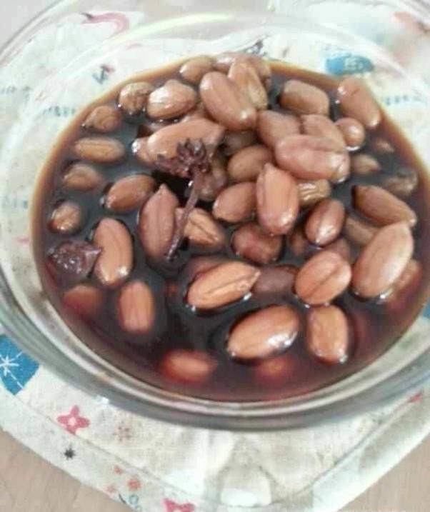 水煮五香花生米的做法
