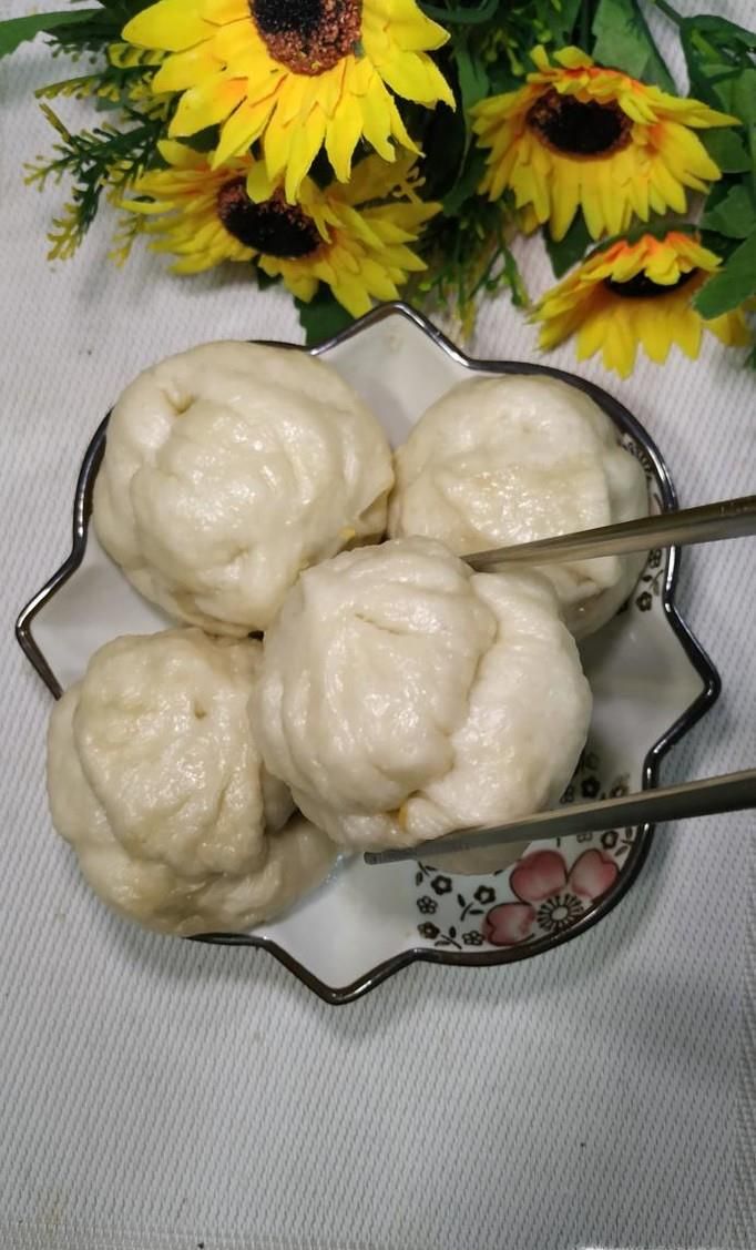 怎样做美味的白菜粉丝肉葫芦包子？