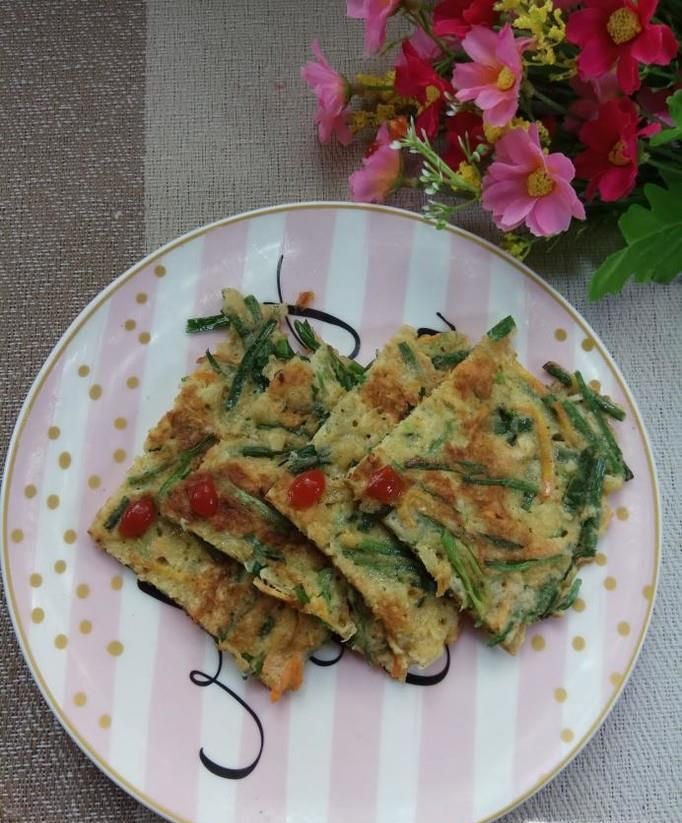 怎样做美味的韭菜胡萝卜丝鸡蛋饼？