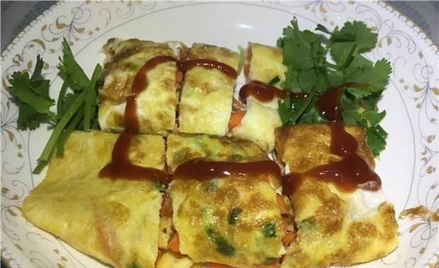 红萝卜鸡蛋卷的家常做法