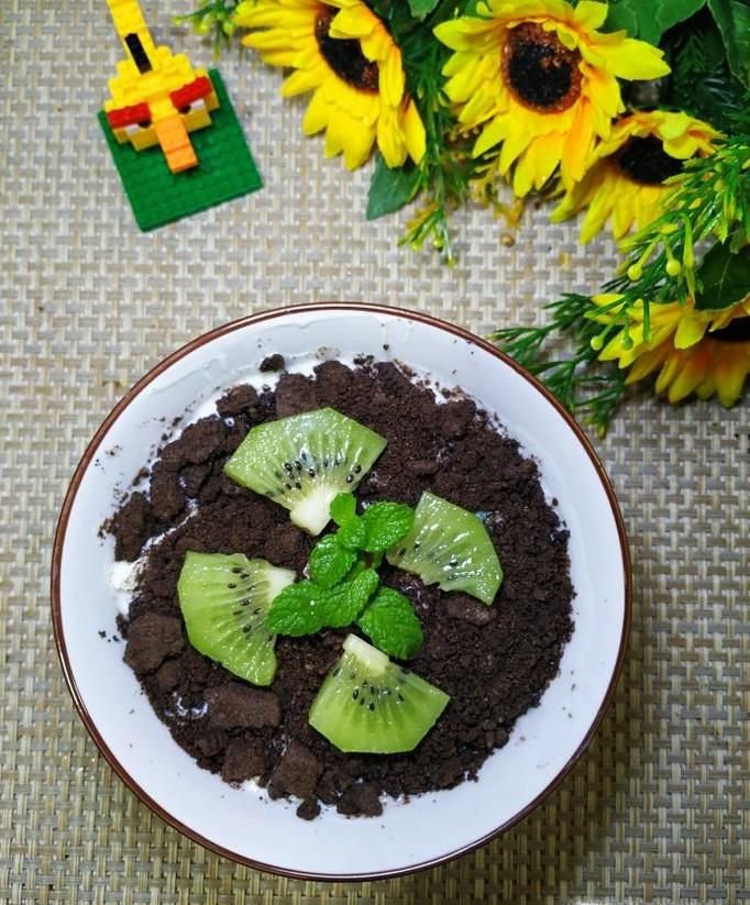 怎样做美味的猕猴桃酸奶盆栽？
