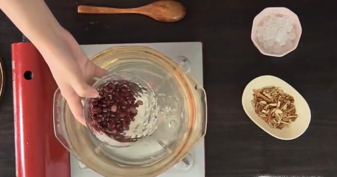 芋圆水果冰的做法